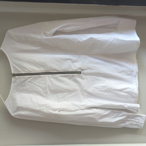 Mac & Jac Classic White Ruffle Front Blouse Medium Professional Chic - Picture 5 of 6